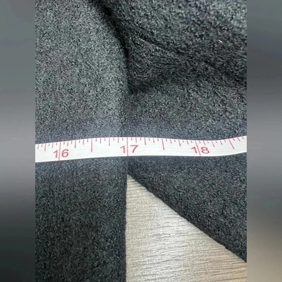 Loft wool blazer color black with Jewel accents size 2 woman’s - Picture 6 of 8